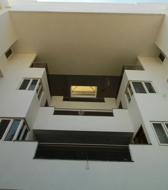 Fully furnished serviced apartments near RS Puram Coimbatore with modern amenities and comfortable stay